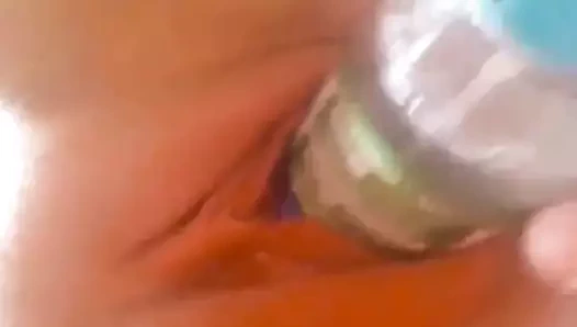 Şişe içinde kedi 4