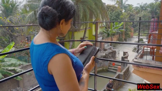 Hintli güzel yenge seks! Lütfen içine boşalma