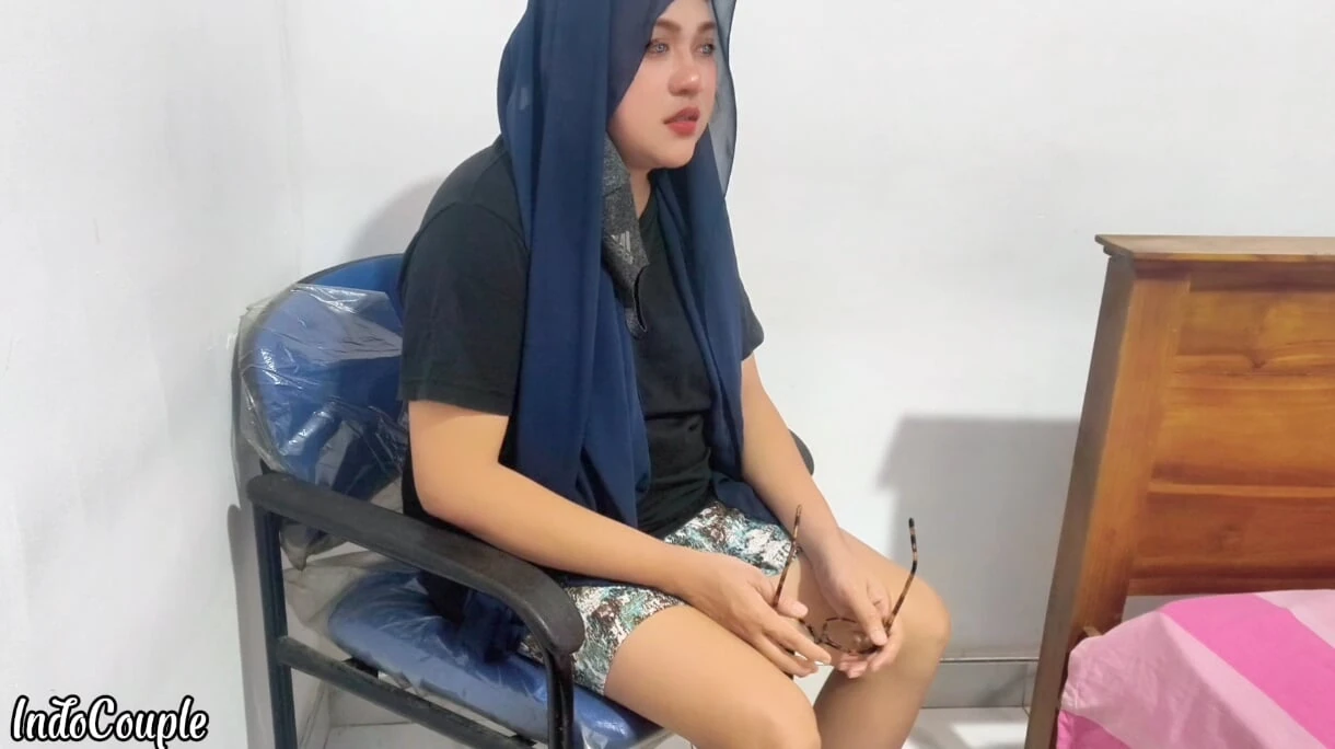 Aksi selingkuh istri imut indonesia berhijab