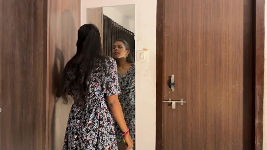 Erkek arkadaşıyla ev yapımı Hintli mms viral video - gerçek seks