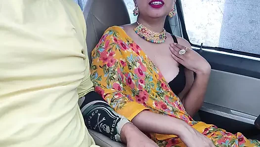 Riskli seks dersleri aldıktan sonra üvey annemi arabada ilk kez sikiyorum