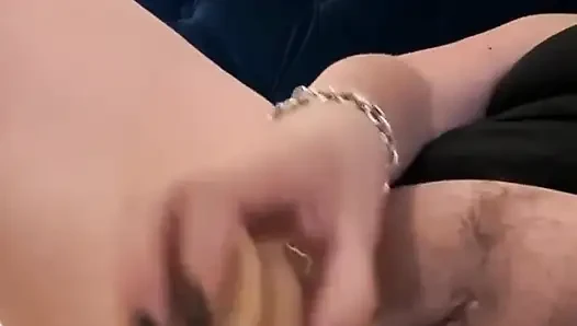 Sulu dildo sikişi