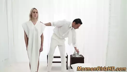 Mormon genç alır yemiş