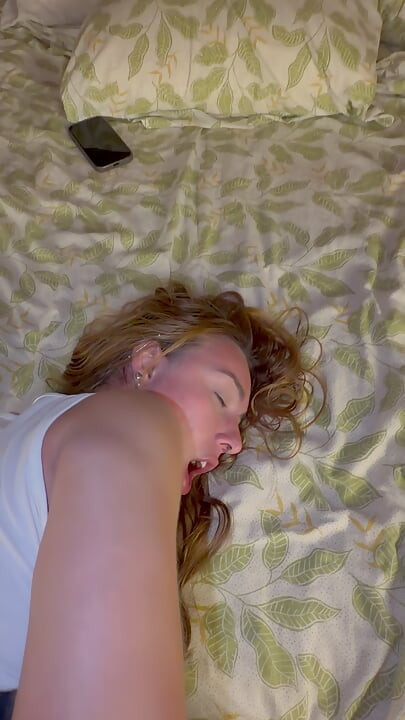 Blonde Addicted to Anal Took It Hard Until She Got a Facial