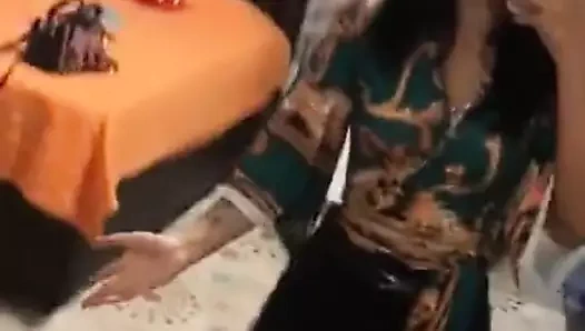 Aze tiktok kızı naylon ayaklar