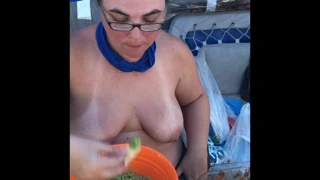 Üstsüz aşçı... guacamole