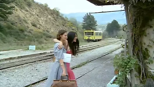 Brigitte lahaie cathy itaatkar kız (1977) sc3