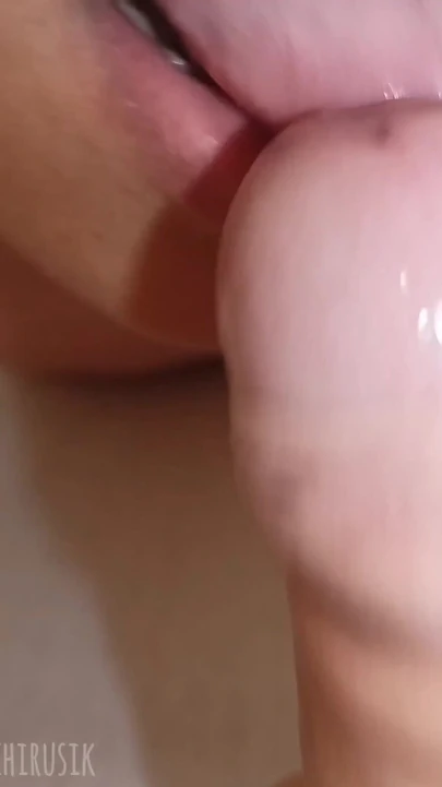 Yüzümün her yerine boşaldı!