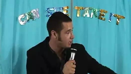 Kenzi marie bir yarışma programına gider ve ödülü sert bir lanettir