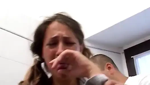 İtalyan orta yaşlı seksi kadın arkadan sikiliyor