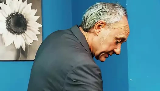 Louise Jenson, Romana Ryder ve arkadaşları sıkı amcıklarını dolduruyor