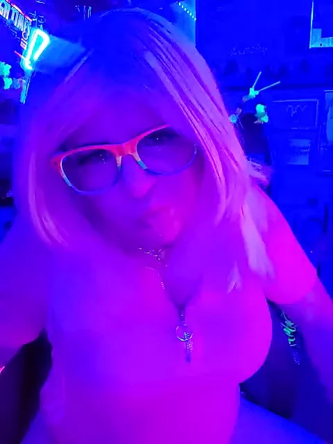 Бимбо-кляп во рту