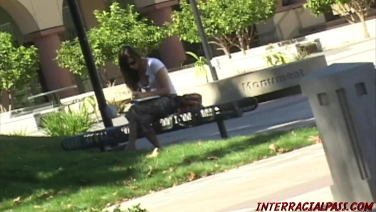 Dik milf sürülmüş tarafından büyük siyah çük