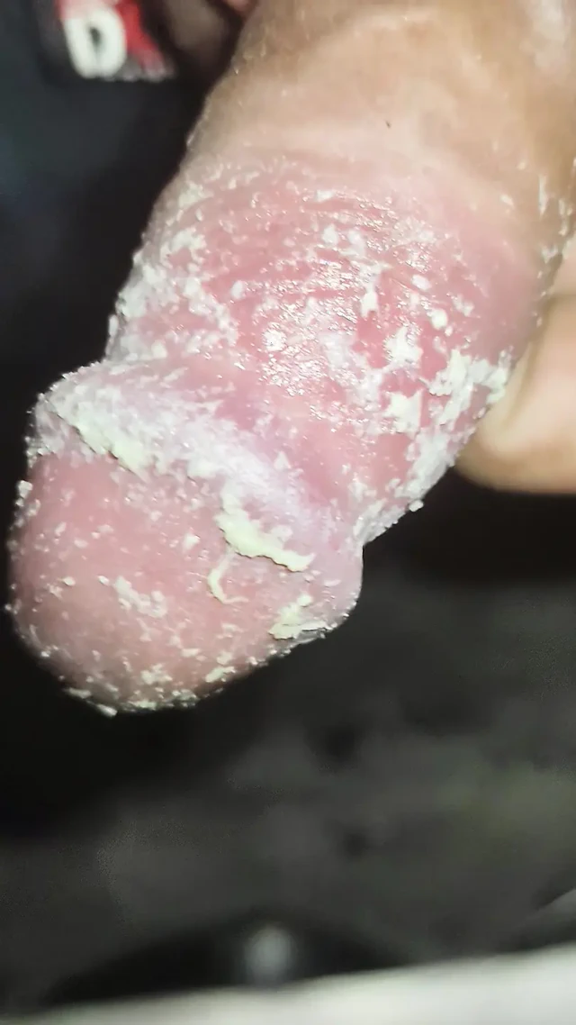 Kajal'ın üvey annesi açık havada seks için ormana götürülür.