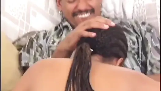 Siyah yarak emiyor siyah göt sikişi... ağzına boşalma