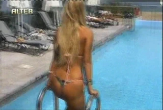 Yunan bikini milf stella