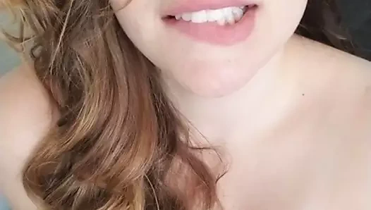 Güzel dolgun göğüsler ve çiller!