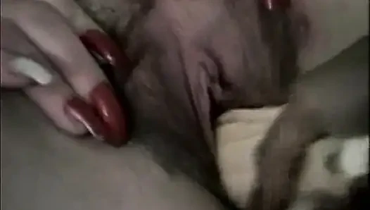 Olgun sarışın büyük zenci yumruk sokma eylemiyle genişliyor