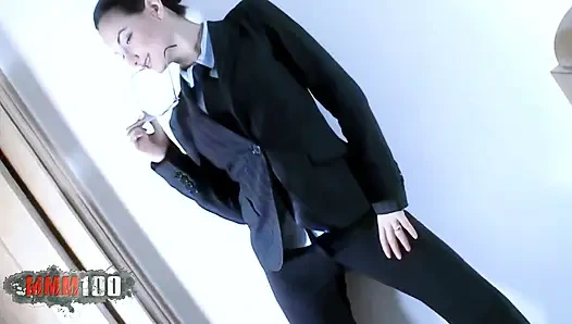 Samantha Cruse: latin kıyafetlerini çıkarıyor