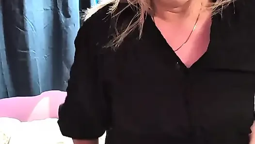 Taytla mastürbasyon yapıyor