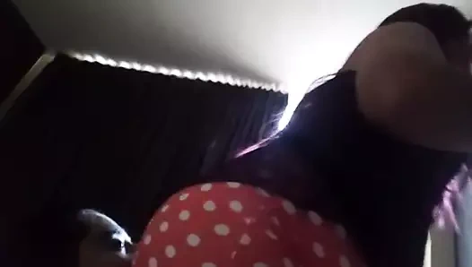 jugando con mi colita