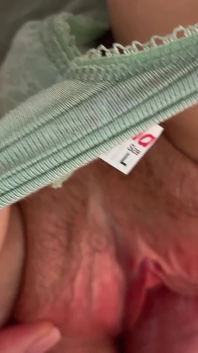 Милая киска милфы. Мягкий секс крупным планом.