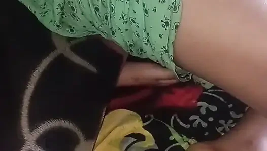 Yeni Nepalli ev yapımı priya rai