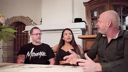 Kanatlar ve Pençeler: Paul Bölüm 3 - Özel Hayat, Özgüven Eksikliği ve Kanepede Olanlar