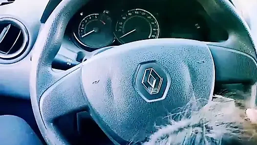 Partnerim onu almamı istiyor ama bunun için sikimi emmek zorunda