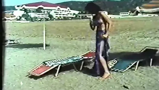 Yunan porno anomala thilika (1974)