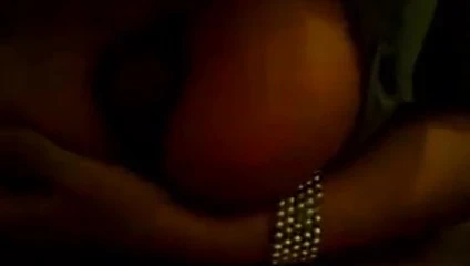 Gem sıkıldığımı düşündü. . .