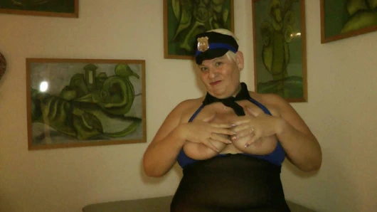 Annadevot - yeni karnaval kostümü içinde dildo sikişi