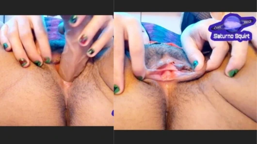 Asyalı Müslüman serbest kırılıyor ve amını dölleye kadar kıllı vajinasına sert mastürbasyon yapıyor