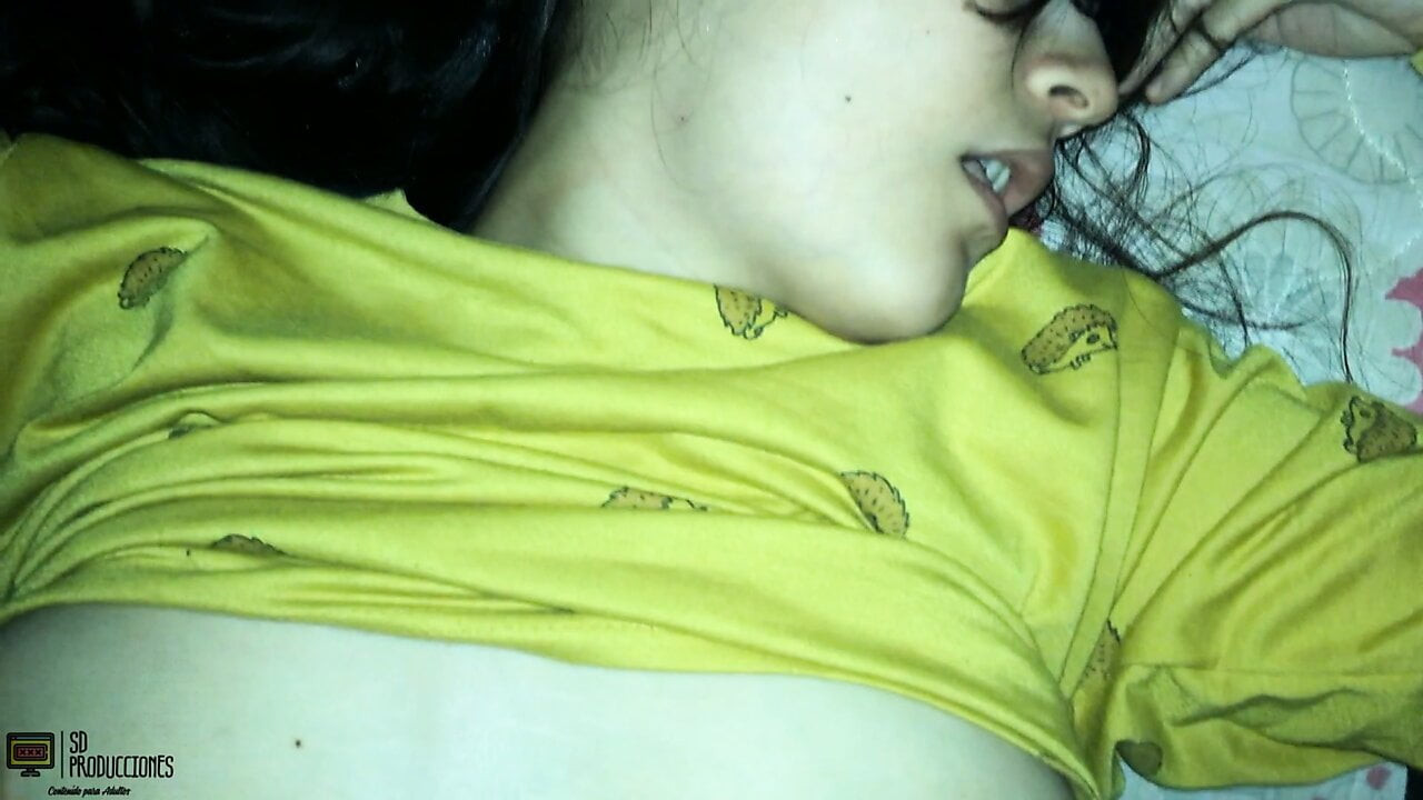 Azgın üvey kız kardeşim pov ile iyi bir sikişerek uyanıyorum - ispanyolca porno