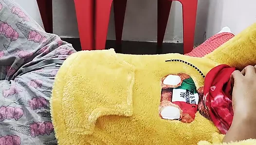 İlk kez sıkı anal seks ile erkek arkadaş kahrolası desi genç çift