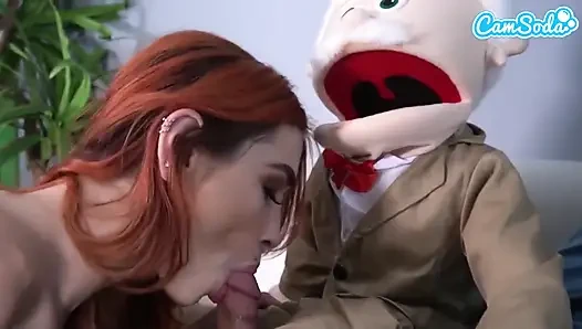 Kırmızı Iç Çamaşırlı Delilah Günü: Kukla Ustası Gırtlağına Kadar Alıyor Ve Tutkulu Baba Sikişi