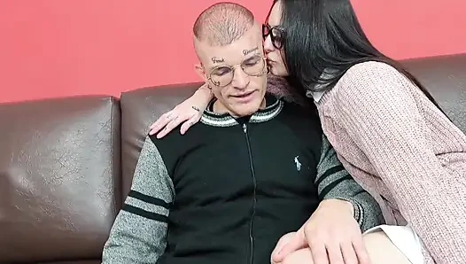 Uykuluydu ama penisi tercih ediyordu