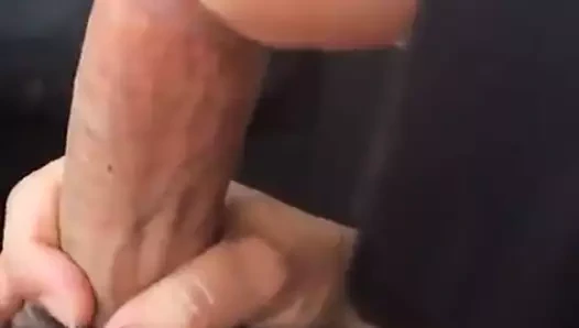 Turbanliya sakso cektiriyor (hijab women at car)