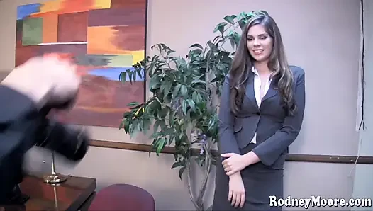 Pawg kıllı ateşli kız çalı sikişinde boşalıyor! Nostaljik