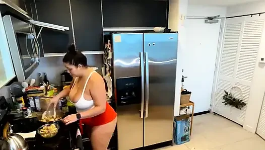 Dani Valentina ile canlı yayın