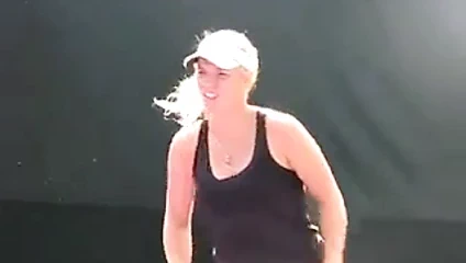 Caro wozniacki ateşli vücut