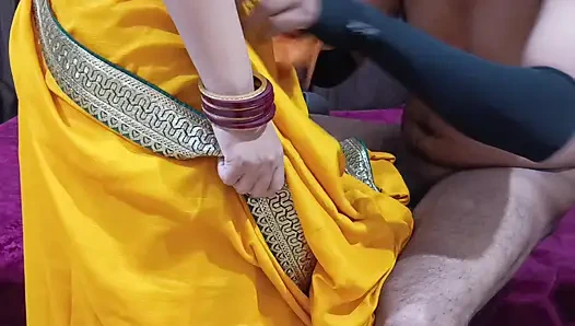 Seksi Çekici Bhabi Ki Chudai Akeli Thi Ghr Par