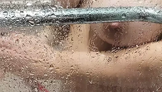 Mükemmel doğal göğüslerime bak ve gel ve sik beni lütfen