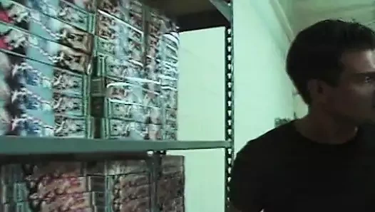 Stockroom seks ile büyük milf memeler