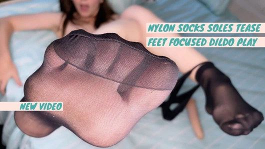 Naylon çorap dildo oyunu teaser