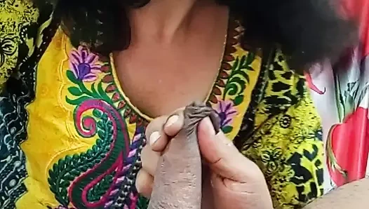 Ateşli amatör pornoda ateşli kız