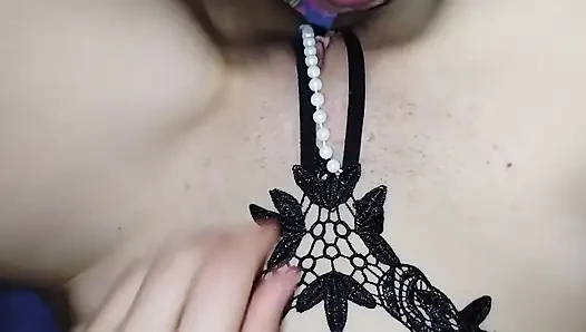 Küçük amcık ipli seksi külot sikiliyor