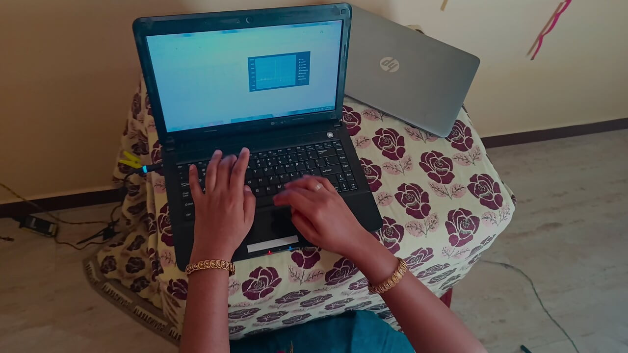 Ofis personeli iş arkadaşıyla seks yapıyor