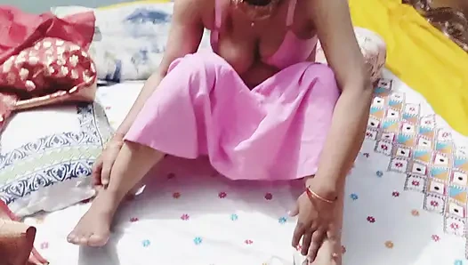 Patronum güzel seksi karımı sikiyor