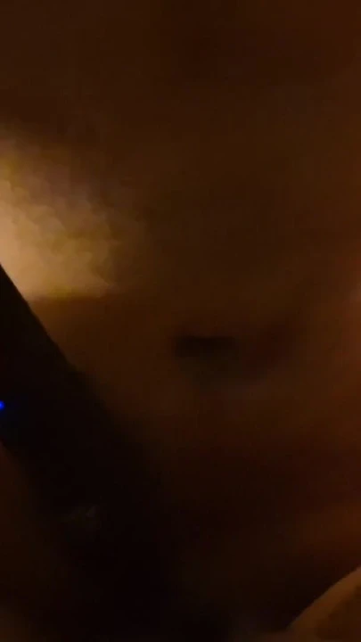 "Mastürbasyon yapan kız arkadaş ve şıpıl, ev yapımı el kamerası" dan çarpıcı an